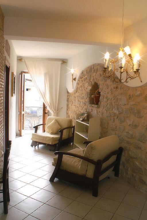 فوندي Bed And Breakfast Mblo المظهر الخارجي الصورة